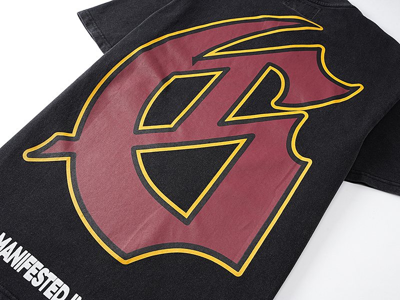 Godspeed Helmet & Oversized G Graphic T-Shirt — detail
