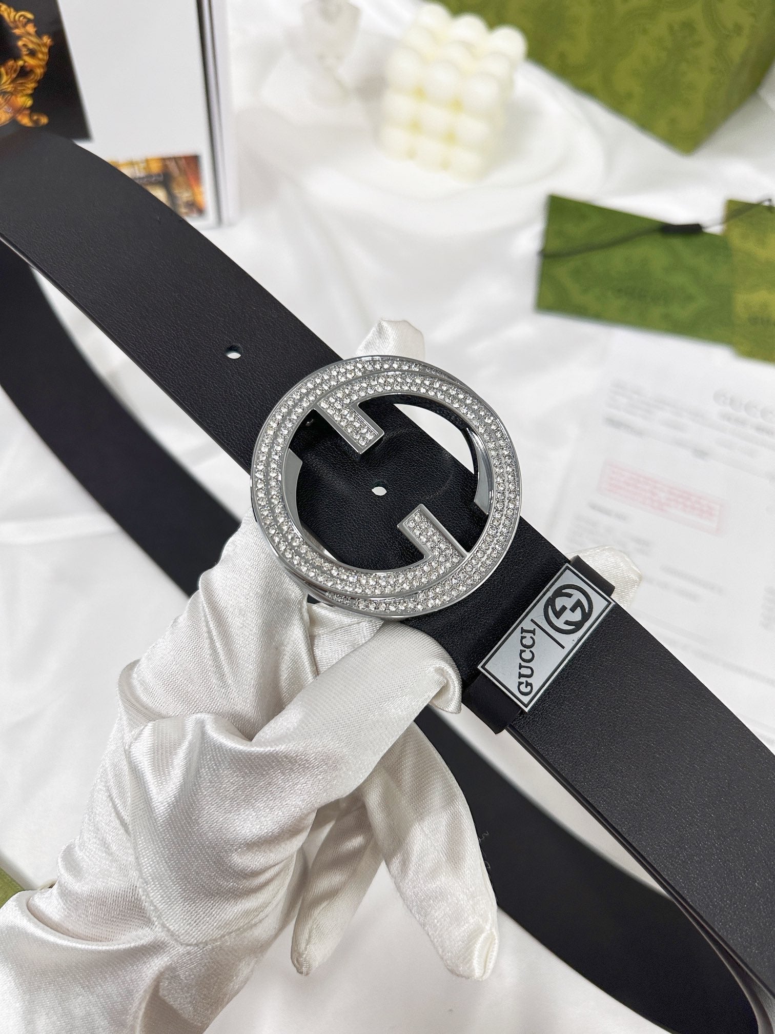 Elegant Black Leather Belt – Crystal-Encrusted Round Buckle | Luxury Women's Belt
